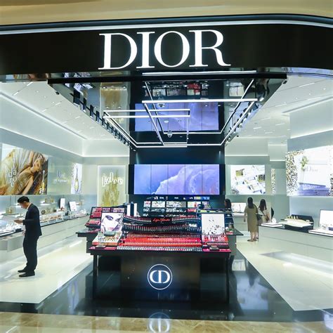 dior central park mall.